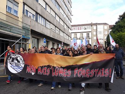 2017-10-22 Mani Lumes Nunca Mais Depredacion 017.jpg